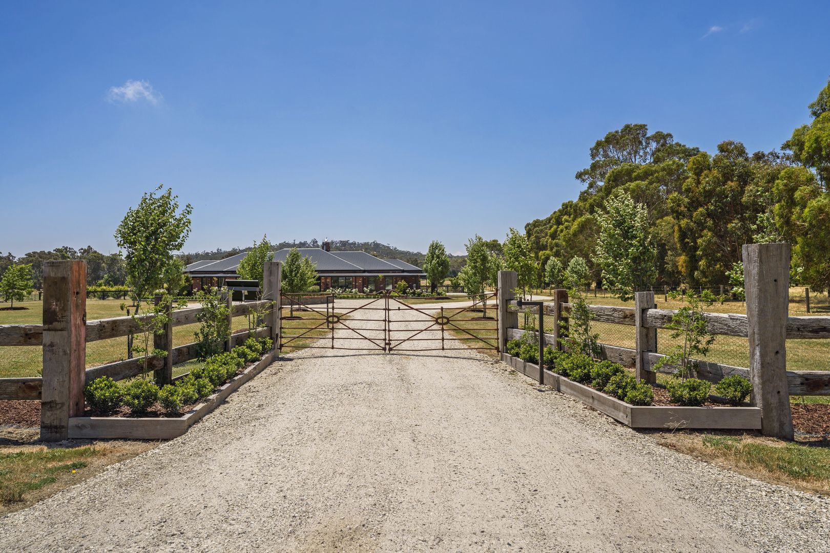 317 Pipers Creek Road, Kyneton VIC 3444, Image 2