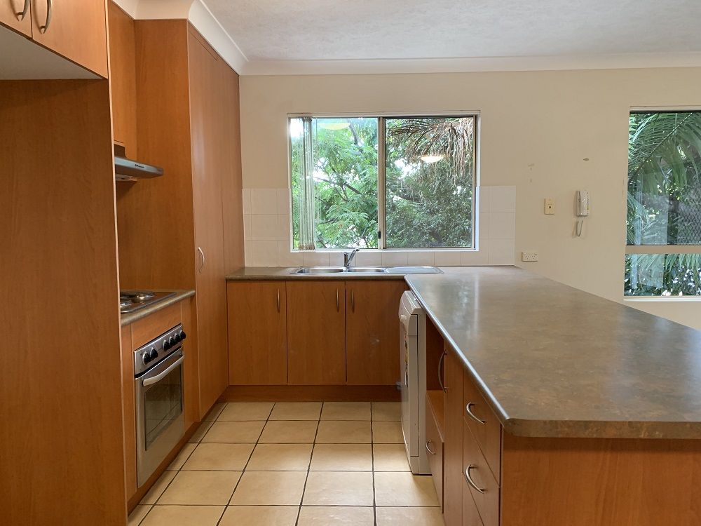 8/25 Walton Street, Southport QLD 4215, Image 1