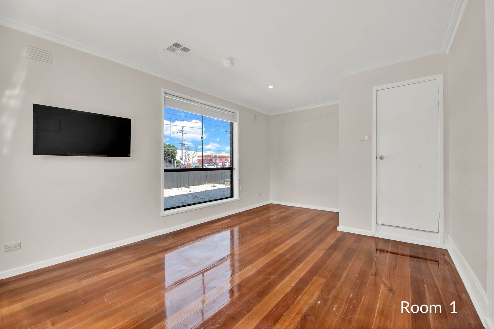 Room 1/535 South Road, Bentleigh VIC 3204 - Studio For Rent | Domain