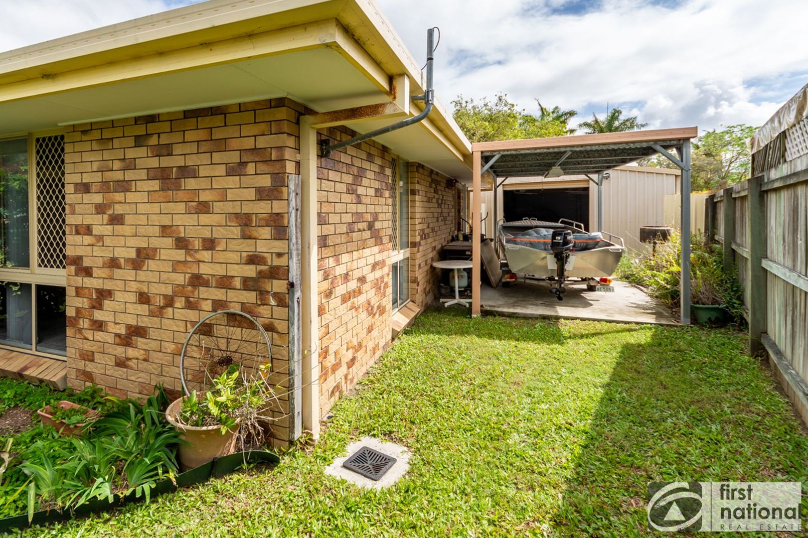 6 Chiltern Place, Sandstone Point QLD 4511, Image 2