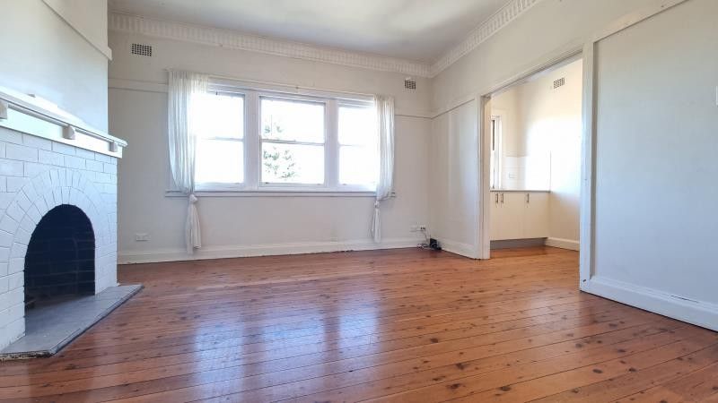 3 bedrooms Apartment / Unit / Flat in 4/98 Warners Avenue BONDI BEACH NSW, 2026