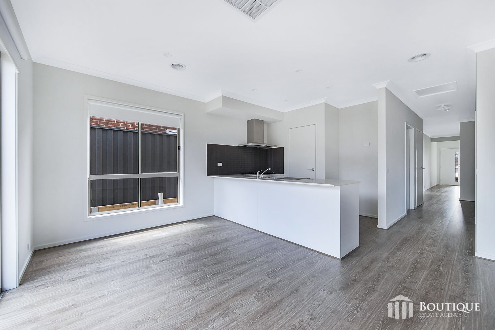 28 Jubilee Road, Clyde VIC 3978, Image 2
