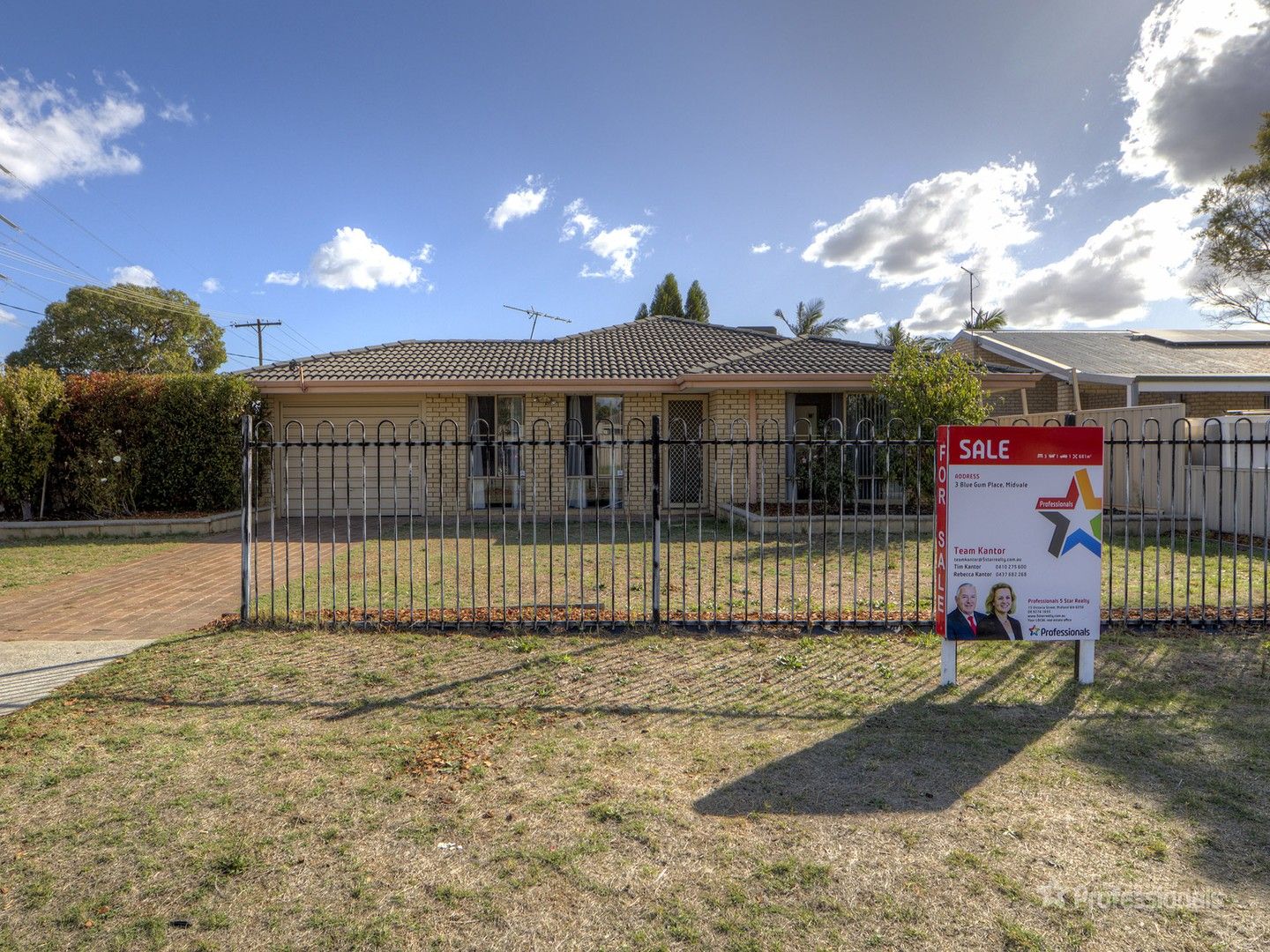 3 bedrooms House in 3 Blue Gum Place MIDVALE WA, 6056