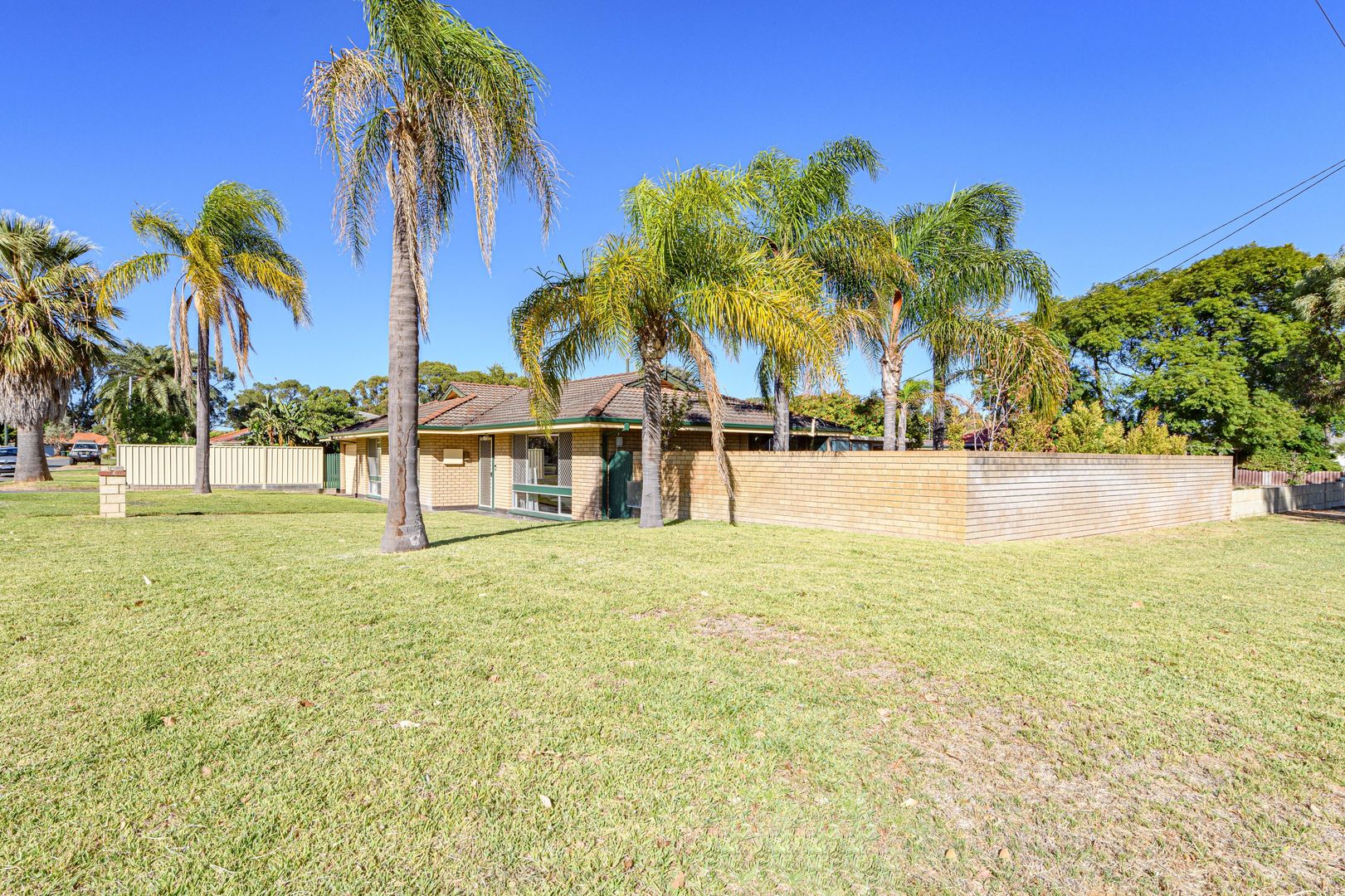 1 Tamalee Place, Hillman WA 6168, Image 2