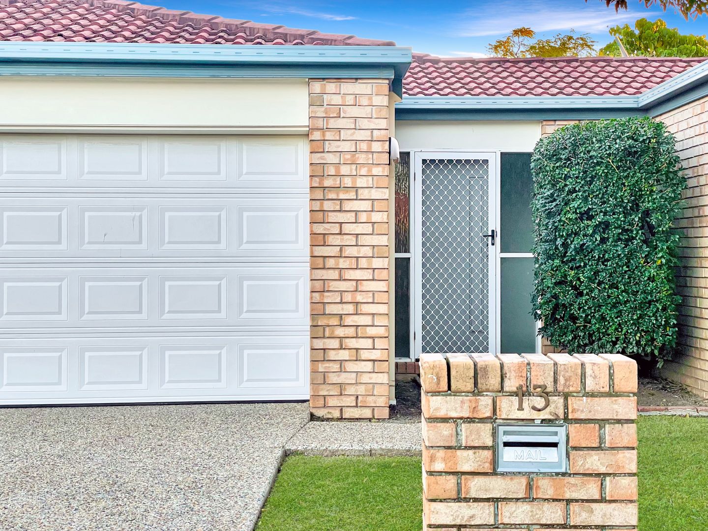 13 St Lucia Court Varsity Lakes Property History Address Research