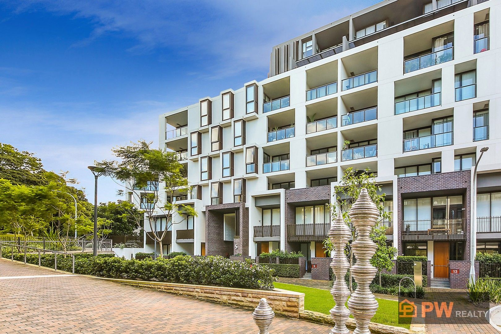 1 bedrooms Apartment / Unit / Flat in 802/5 Grattan Close FOREST LODGE NSW, 2037