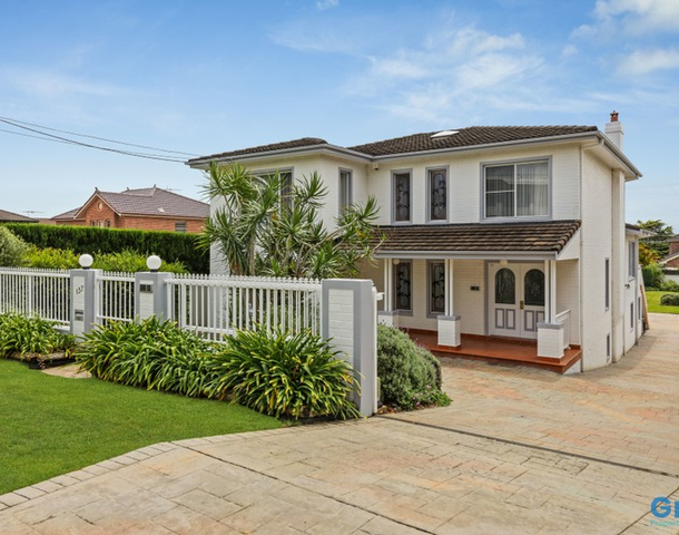 137 Holt Road, Taren Point NSW 2229