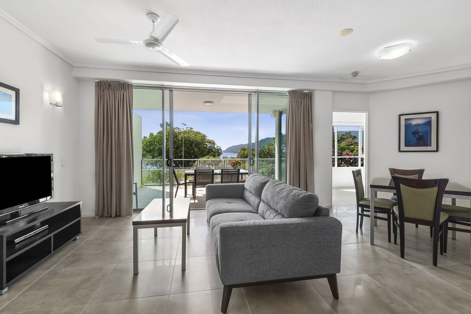 305/99 Esplanade, Cairns City QLD 4870, Image 2