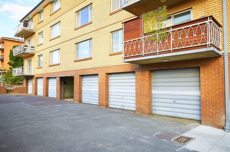 Unit 3 3 Velacia Pl Queanbeyan Nsw 2620 Apartment For Rent 320 Domain