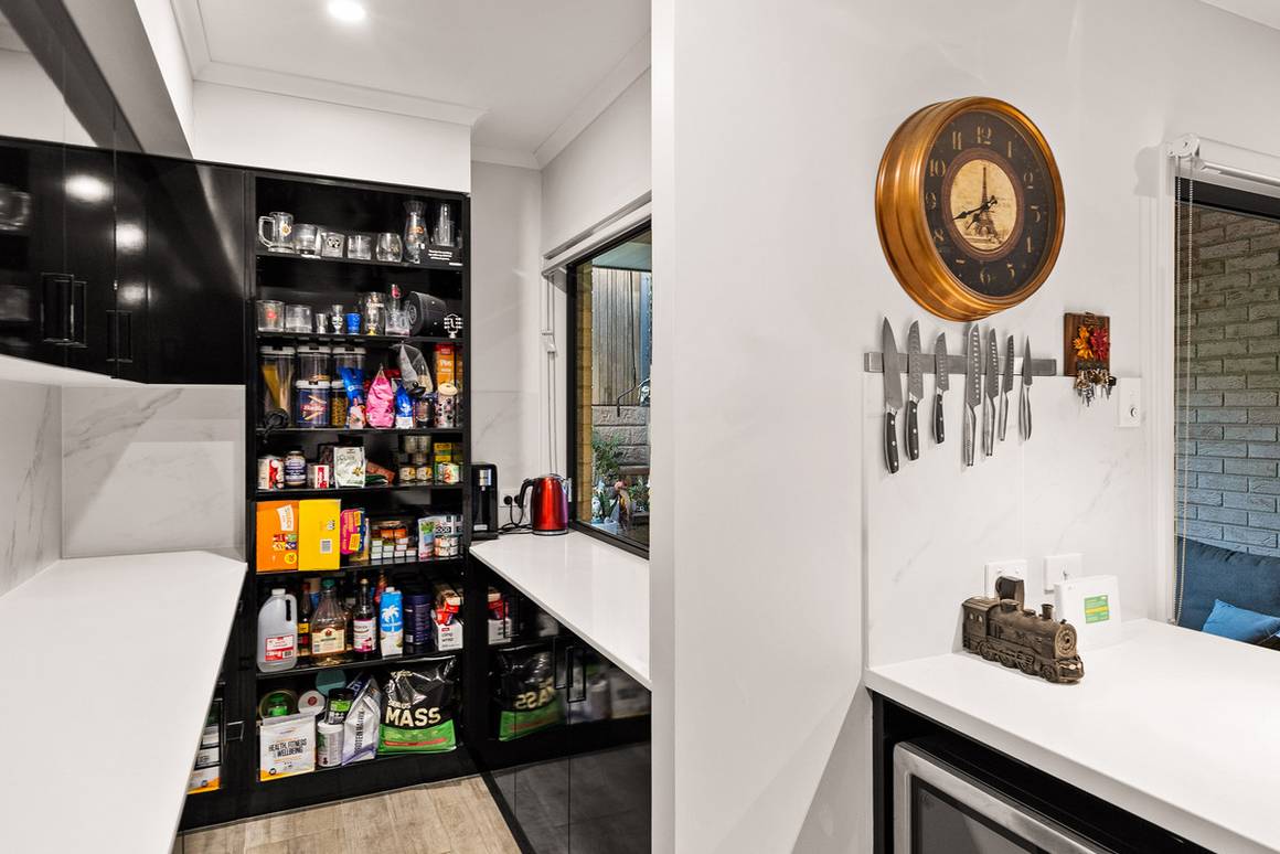 90 Telopea Way Springfield 4300 - Image 5