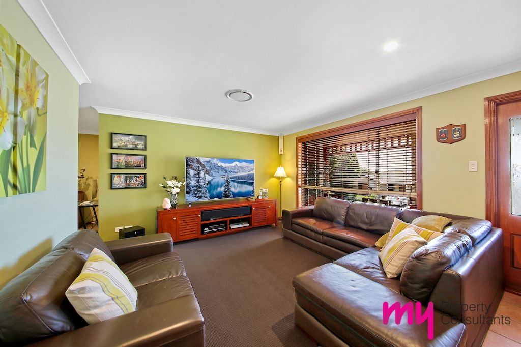 10 Edward Howe Place, Narellan Vale NSW 2567, Image 2