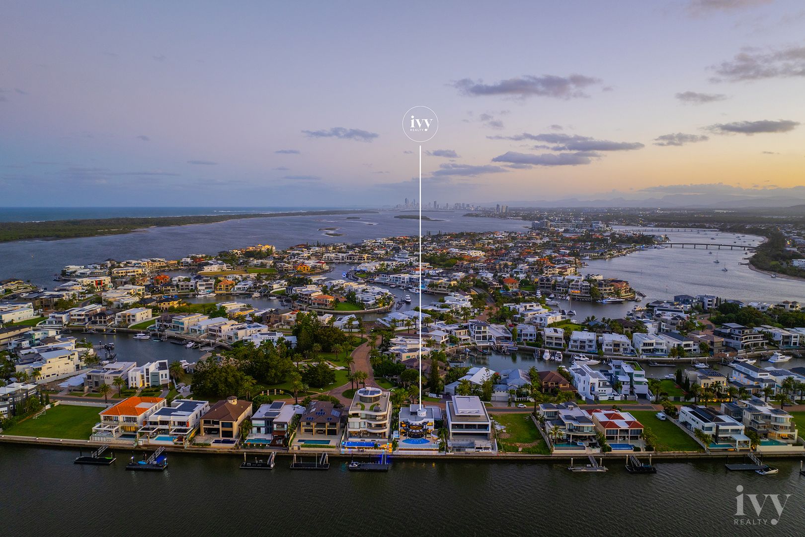 1 Knightsbridge Parade West, Sovereign Islands QLD 4216, Image 1