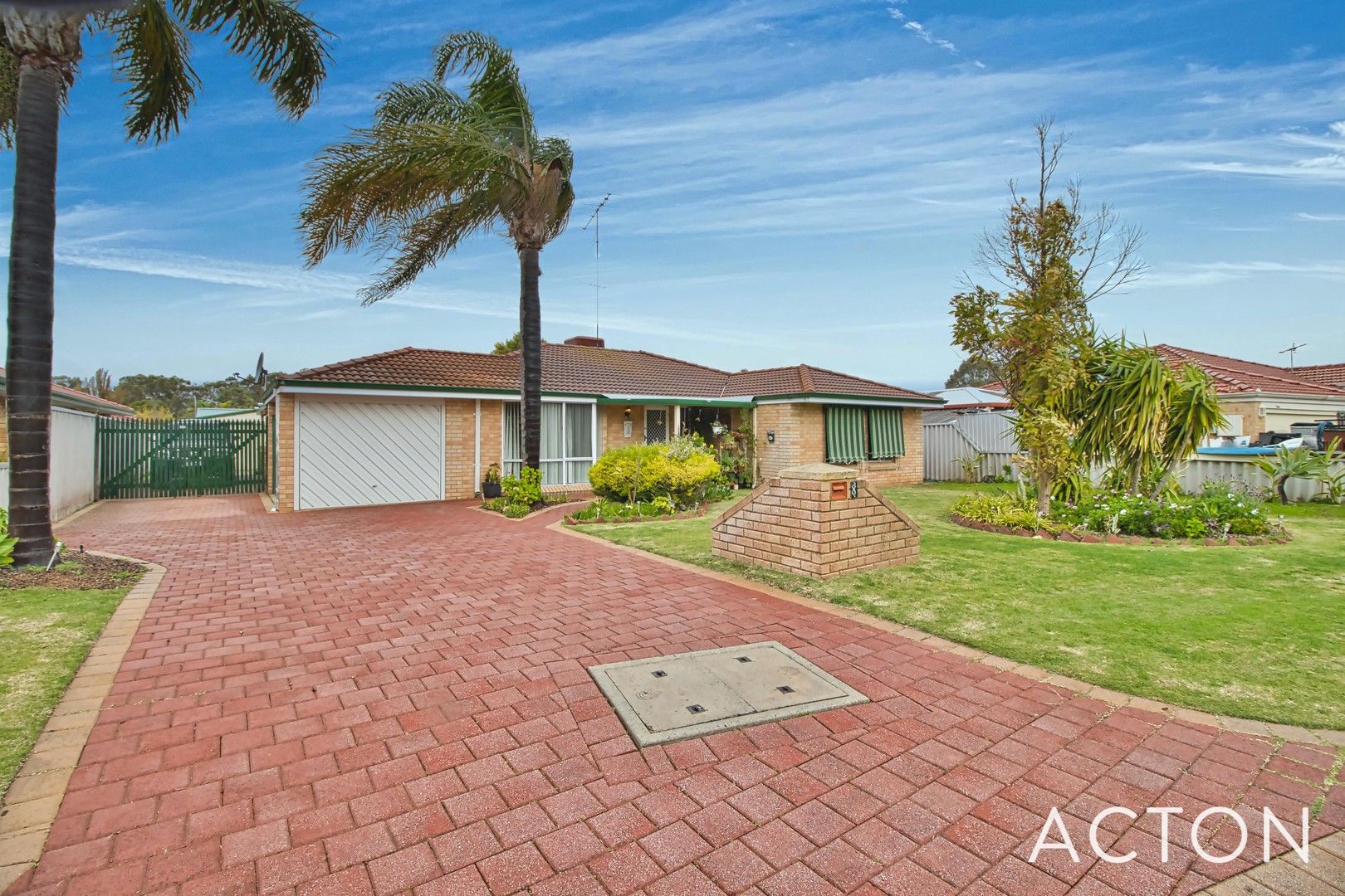 4 bedrooms House in 8 Timberlane Loop COOLOONGUP WA, 6168