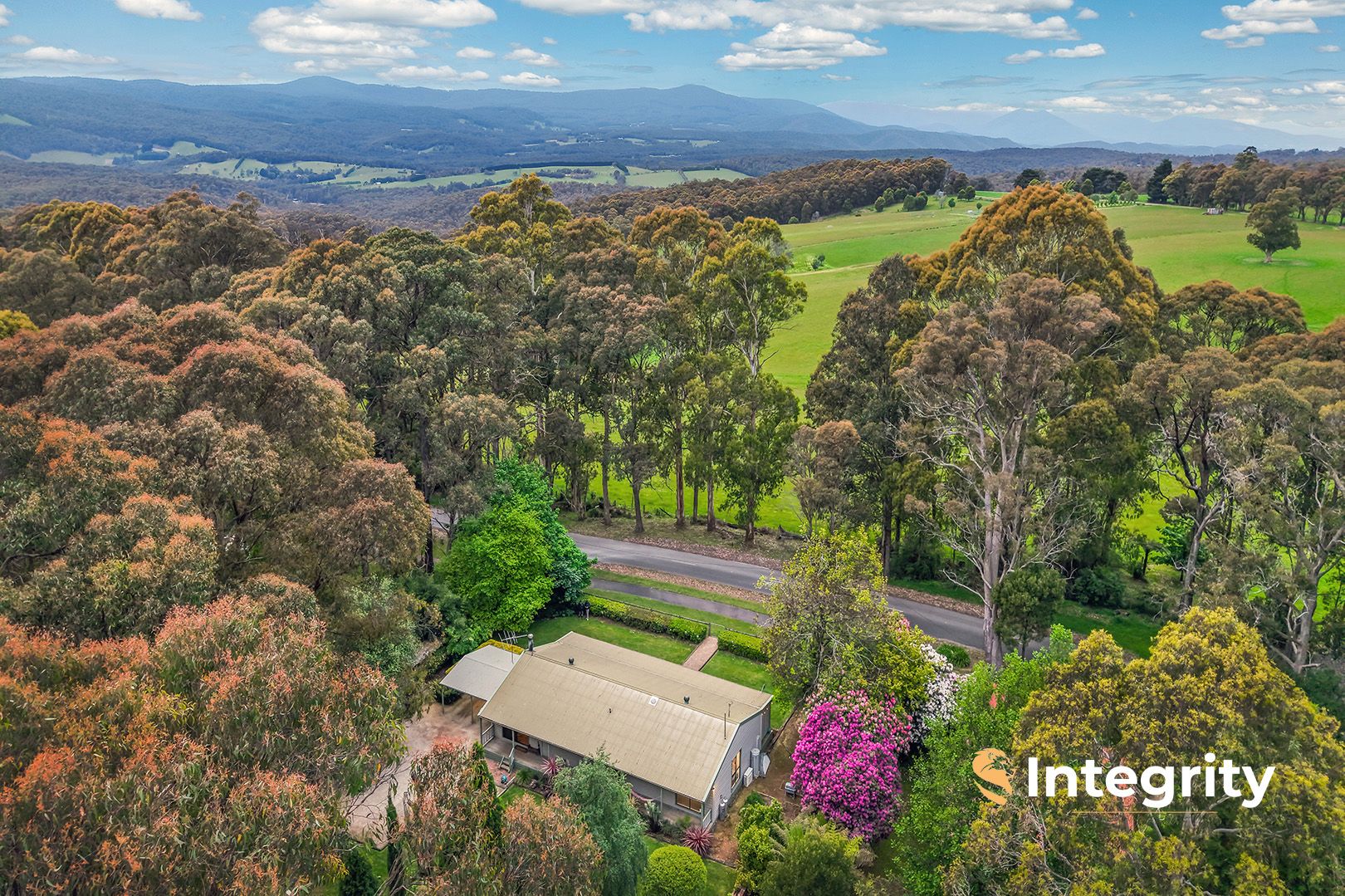 3 bedrooms House in 347 Kinglake-Glenburn Road KINGLAKE VIC, 3763