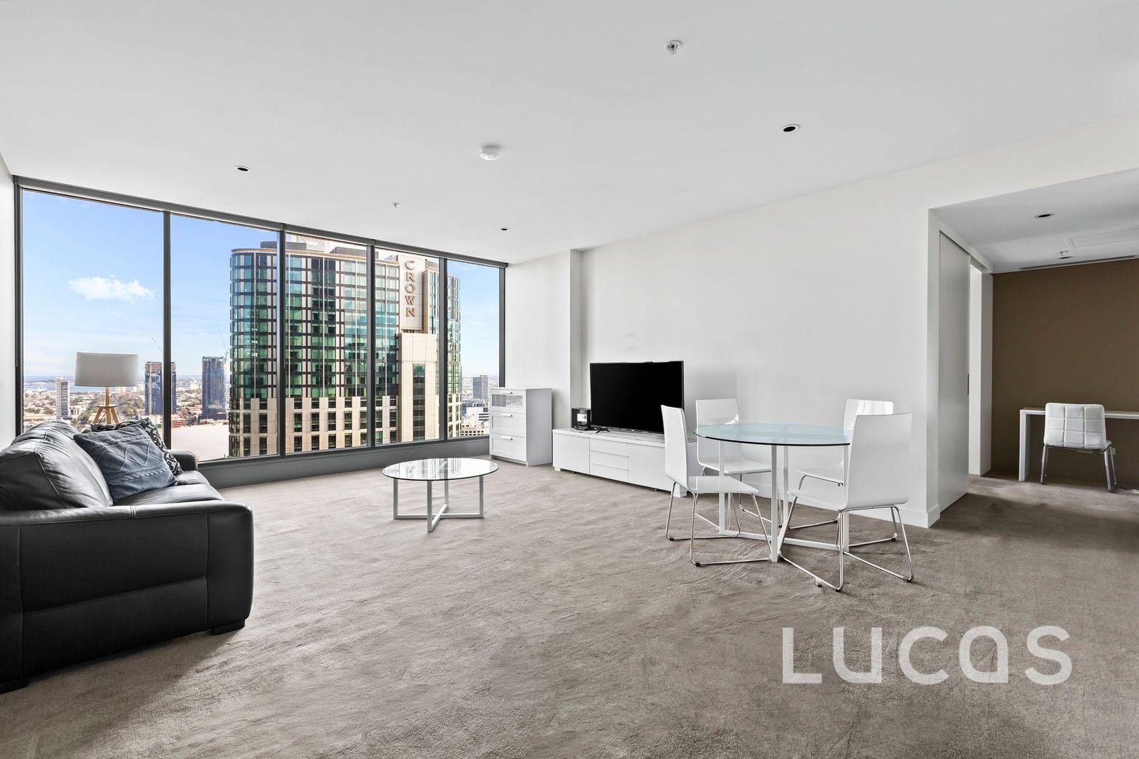 1 bedrooms Apartment / Unit / Flat in 3309/1 Freshwater Place SOUTHBANK VIC, 3006