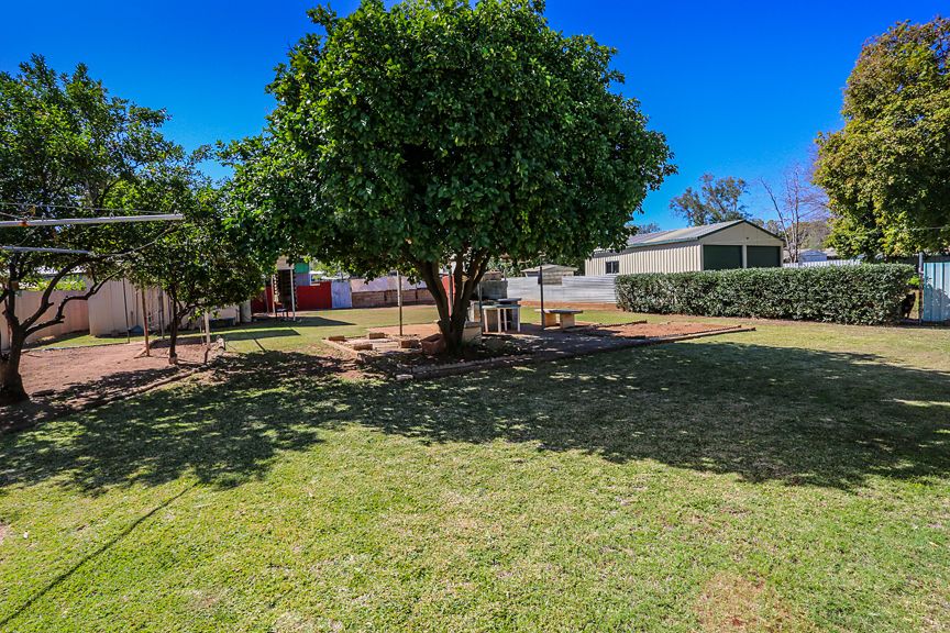 2 bedrooms House in 26 Enid MOUNT ISA QLD, 4825