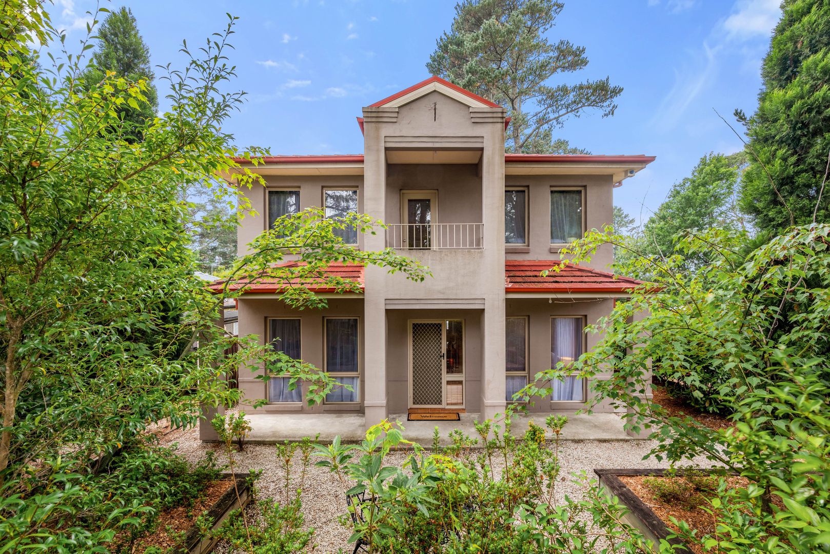 6 Pritchard Street, Wentworth Falls Property History & Address