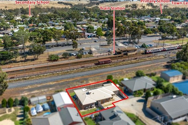 Picture of 2/27 Ferguson Street, BROADFORD VIC 3658