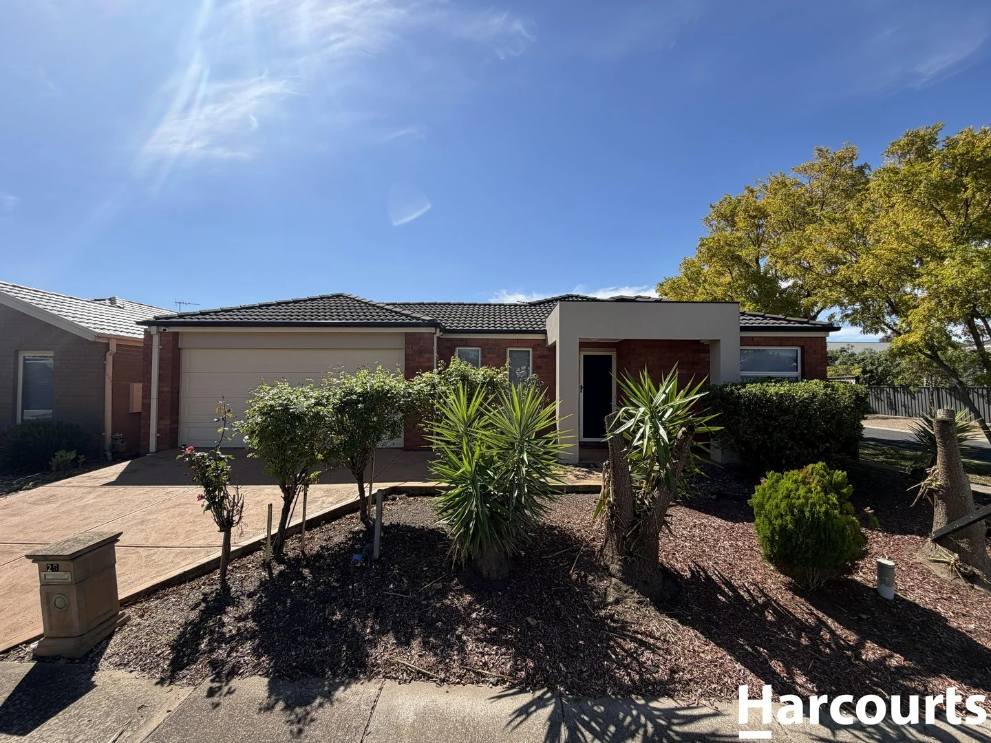28 Hindmarsh Drive, Manor Lakes VIC 3024