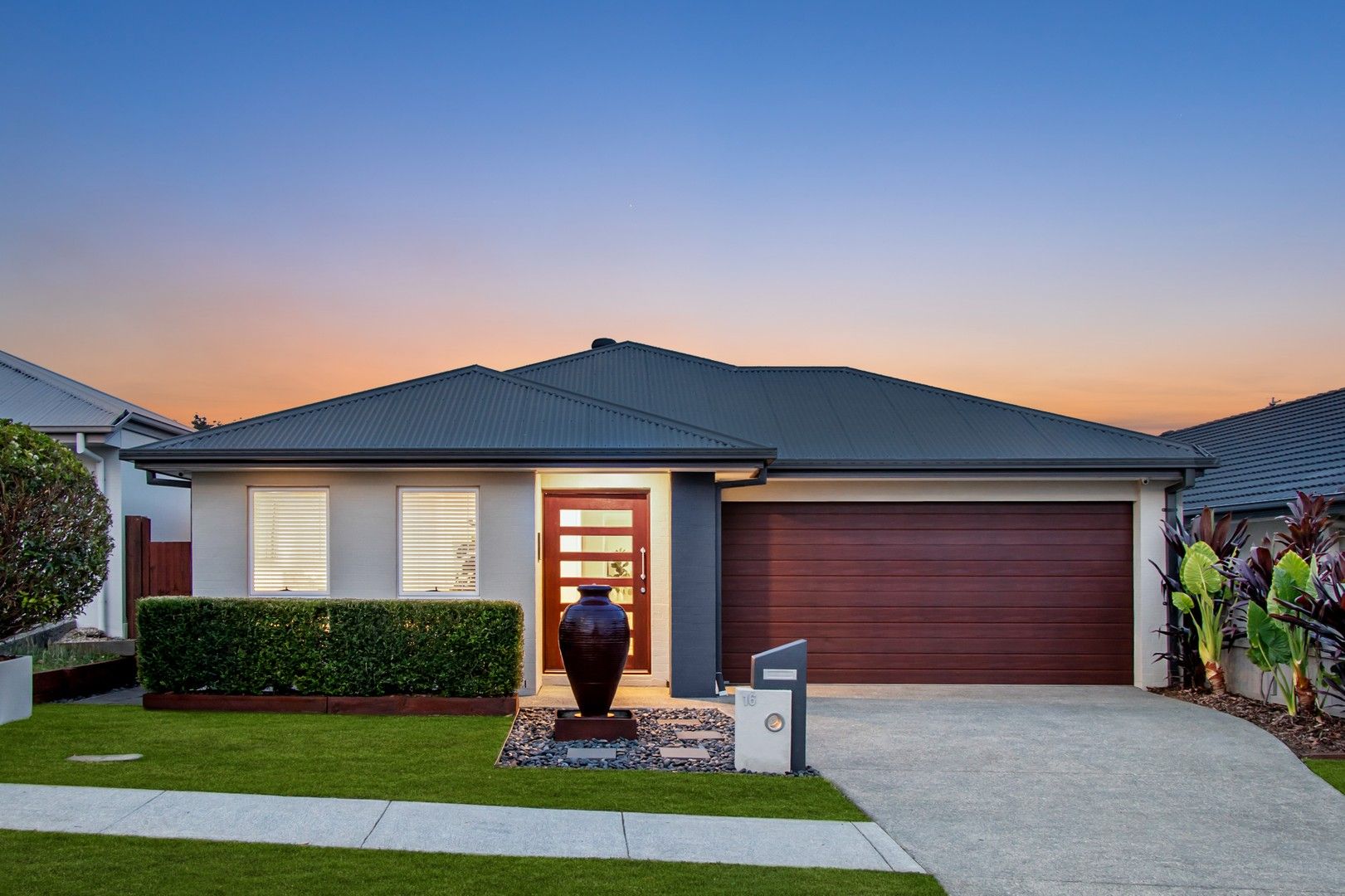 4 bedrooms House in 16 Wimmera Crescent UPPER COOMERA QLD, 4209