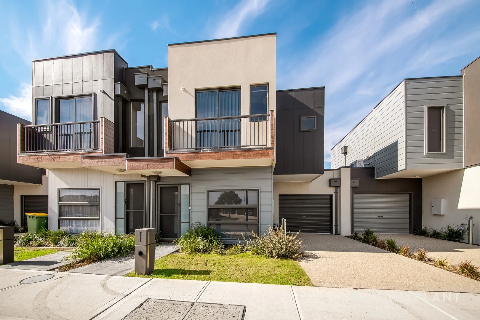 27 Onyx Crescent, Officer VIC 3809