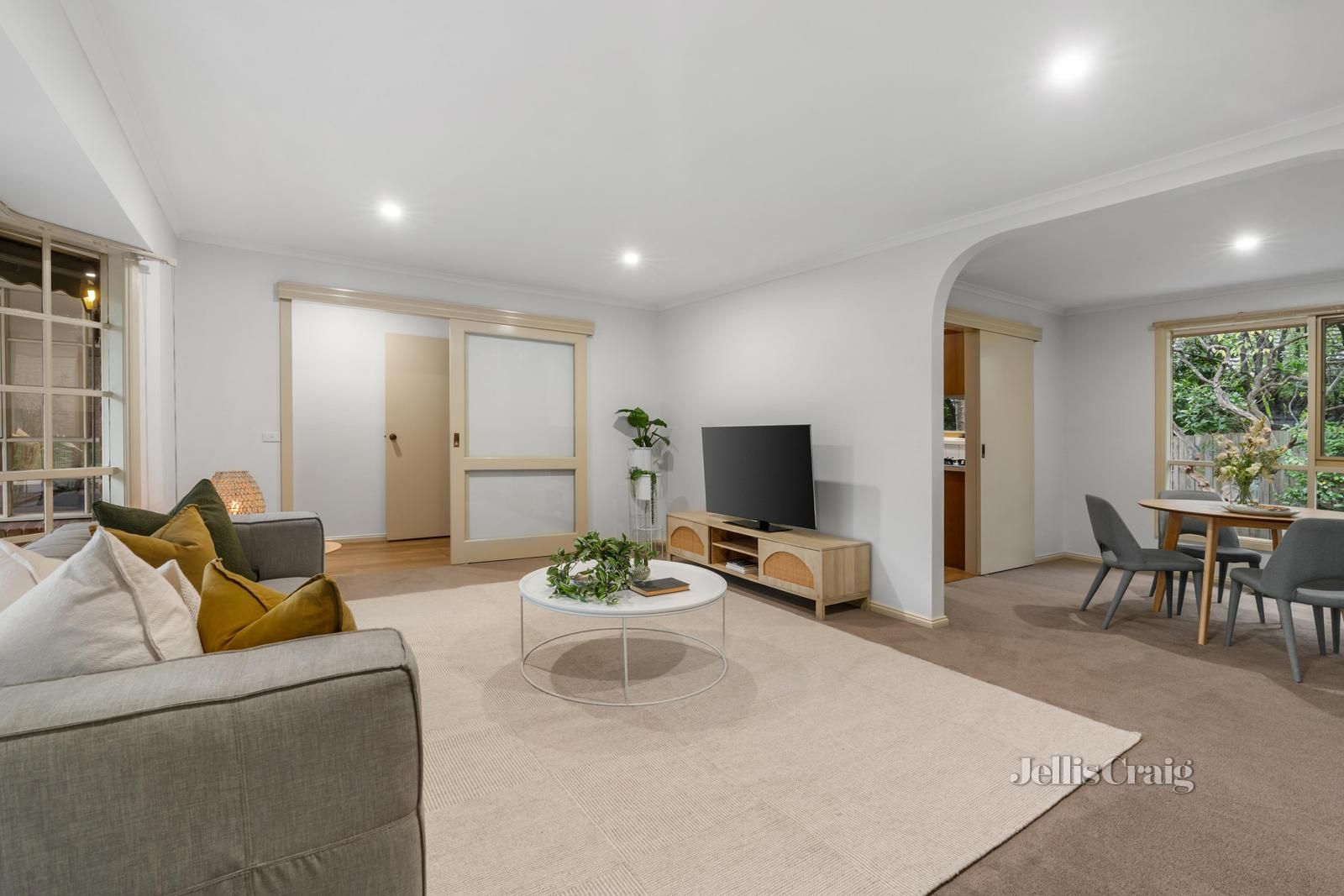 4/15 Harrison Street, Mitcham VIC 3132, Image 2