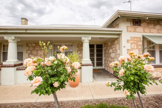 38 MacDonnell Street, Naracoorte SA 5271, Image 2