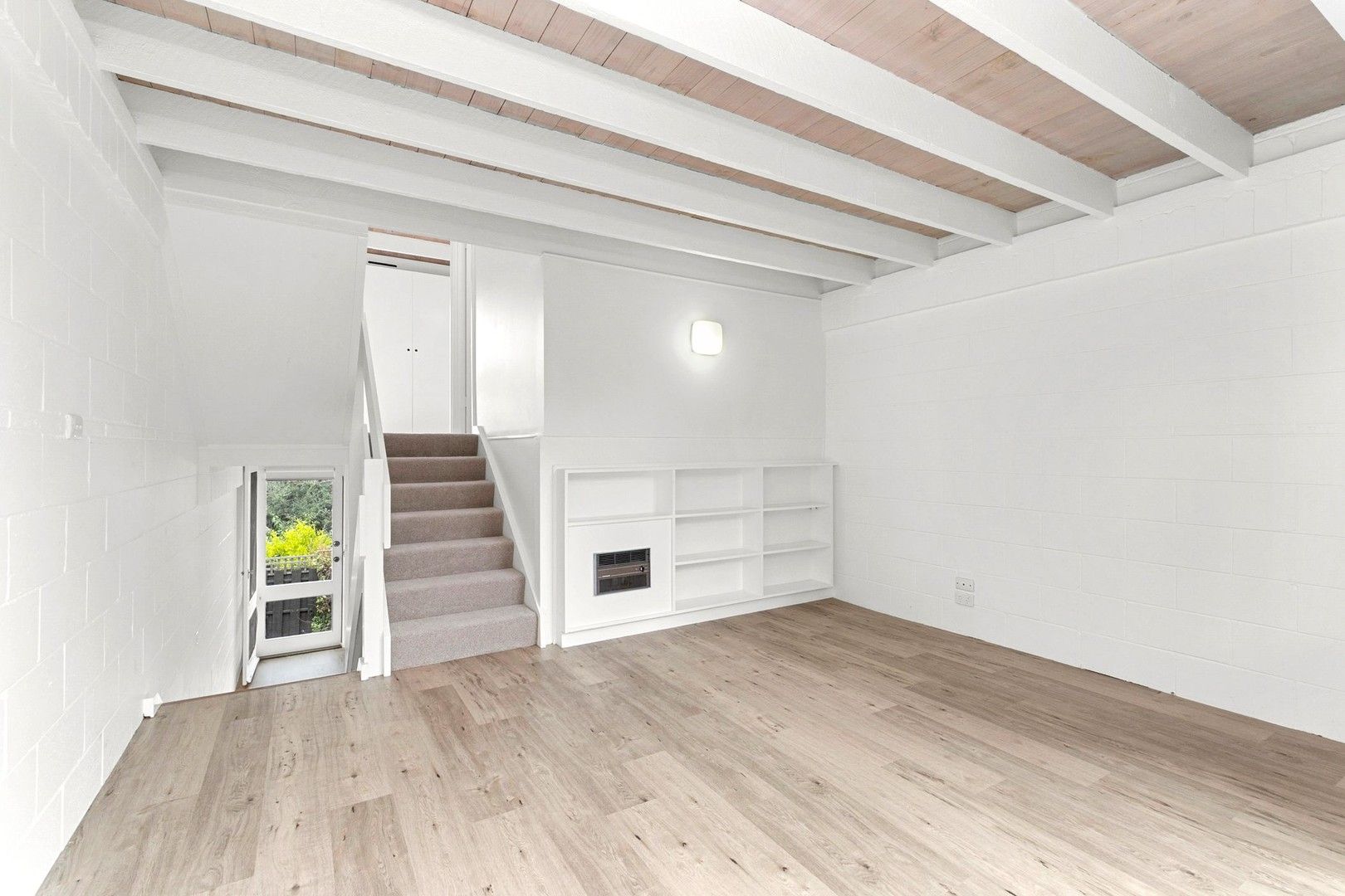 2 bedrooms Terrace in 28/27-29 MONTAGUE STREET HIGHTON VIC, 3216