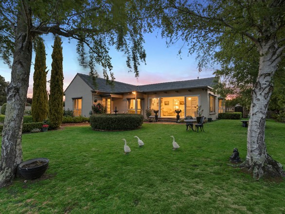 1 Stodart Street, Colac VIC 3250