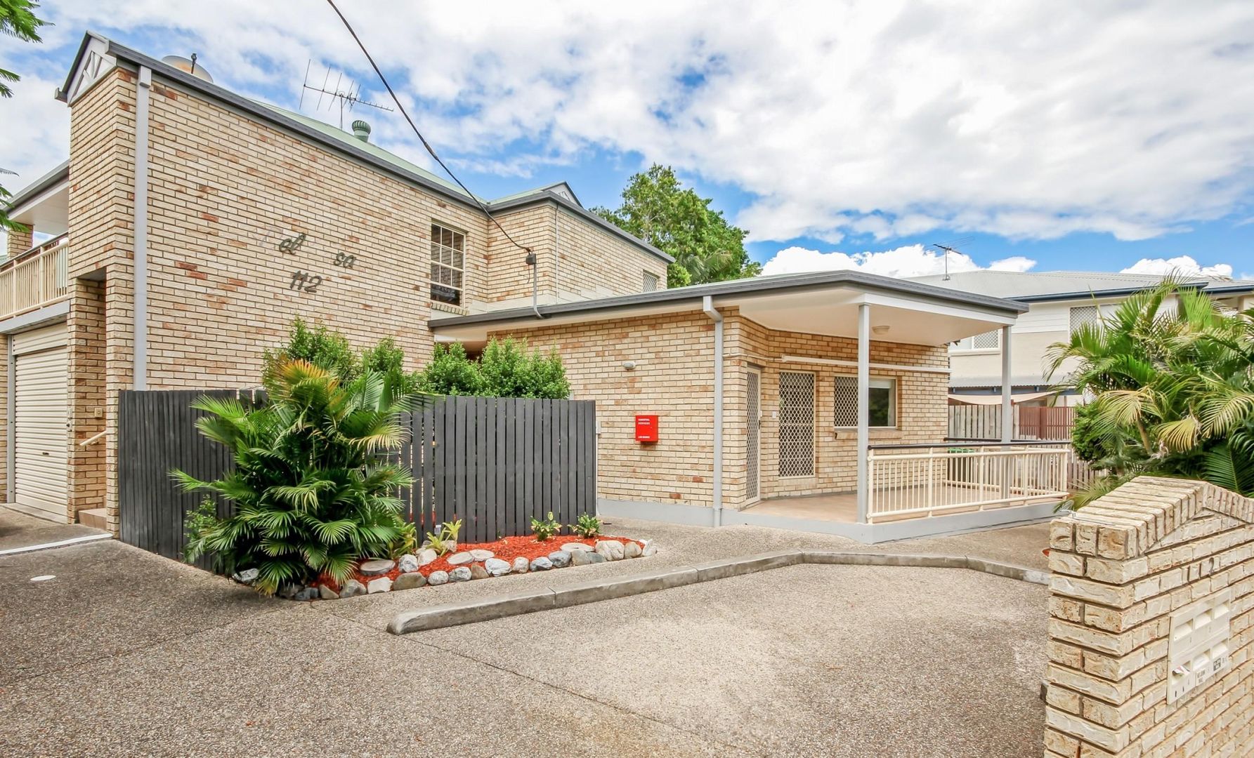 1/112 Mackay Street, Coorparoo Property History & Address Research
