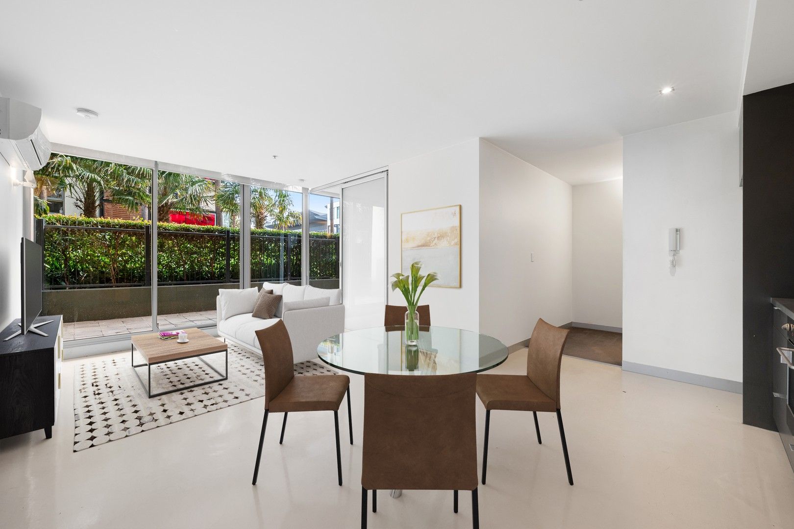 2 bedrooms Apartment / Unit / Flat in 112/1 Danks Street PORT MELBOURNE VIC, 3207