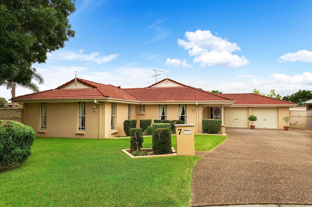 7 Lavender Close, Glenmore Park NSW 2745, Image 0