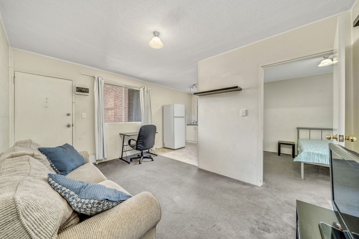 1 bedrooms Apartment / Unit / Flat in 12/5 Charles Street QUEANBEYAN NSW, 2620