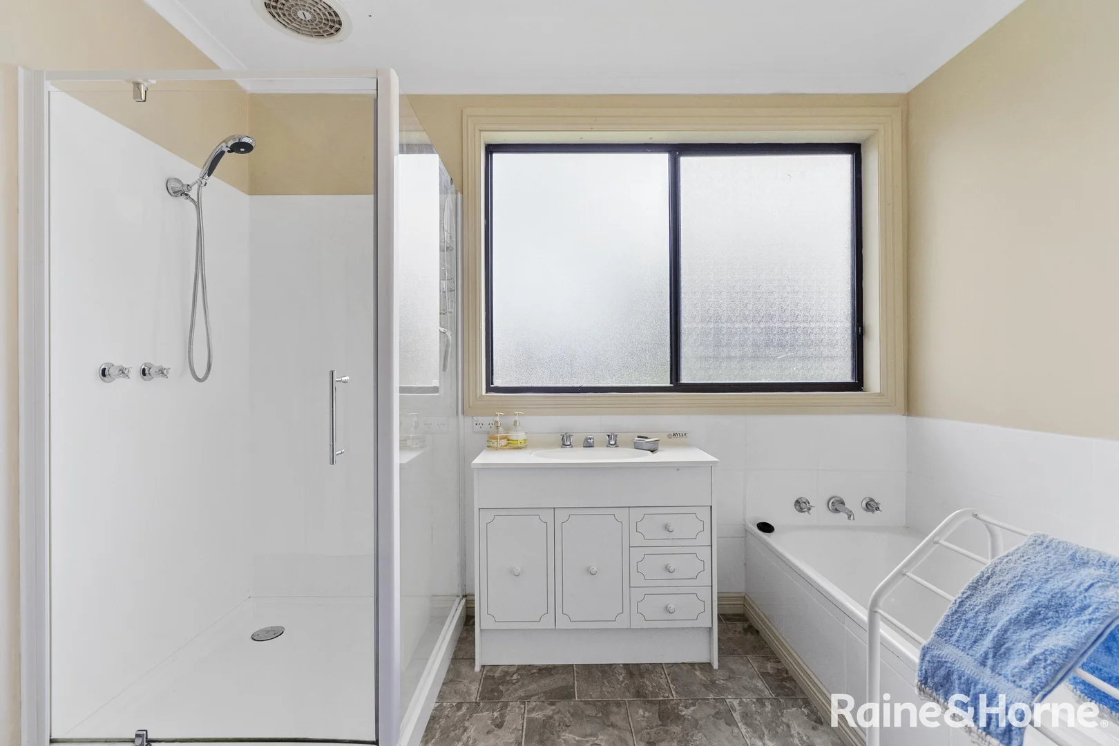 Additional image 9 of 16 Peppermint Drive, White Beach TAS 7184