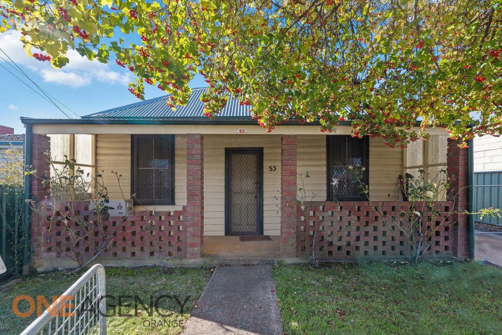 2 bedrooms House in 53 Icely  Road ORANGE NSW, 2800