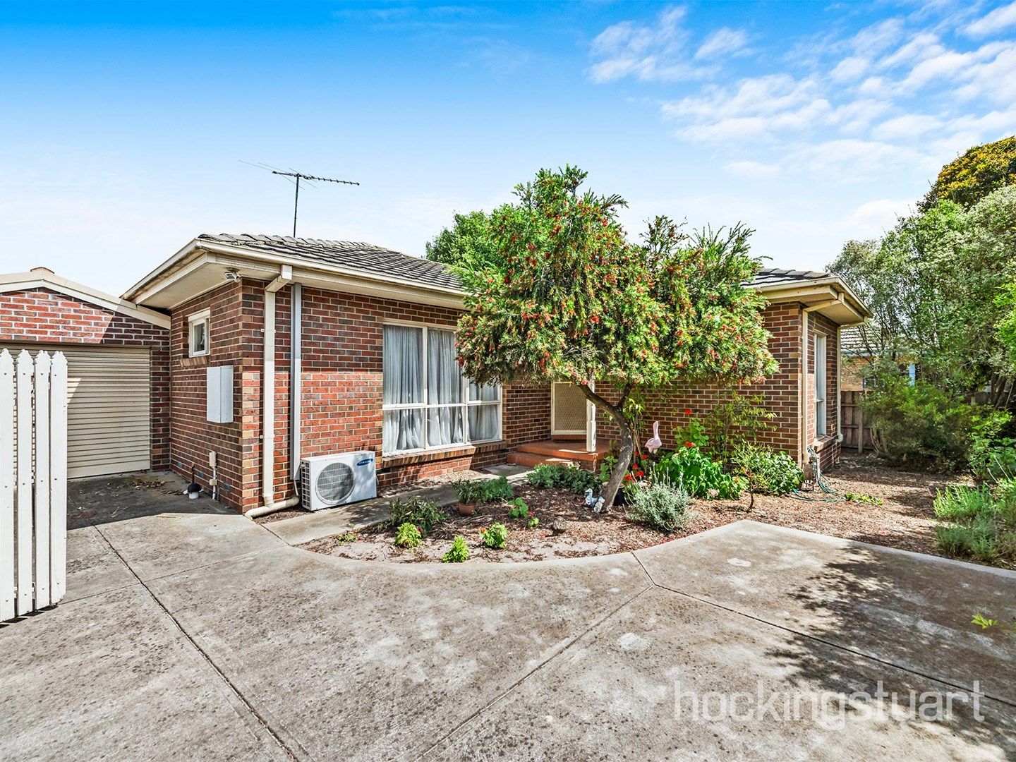 2 bedrooms House in 4 Haskings Lane MENTONE VIC, 3194