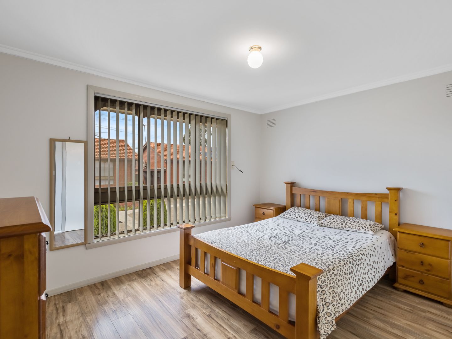 2/33 Rufus Street, Epping VIC 3076, Image 2