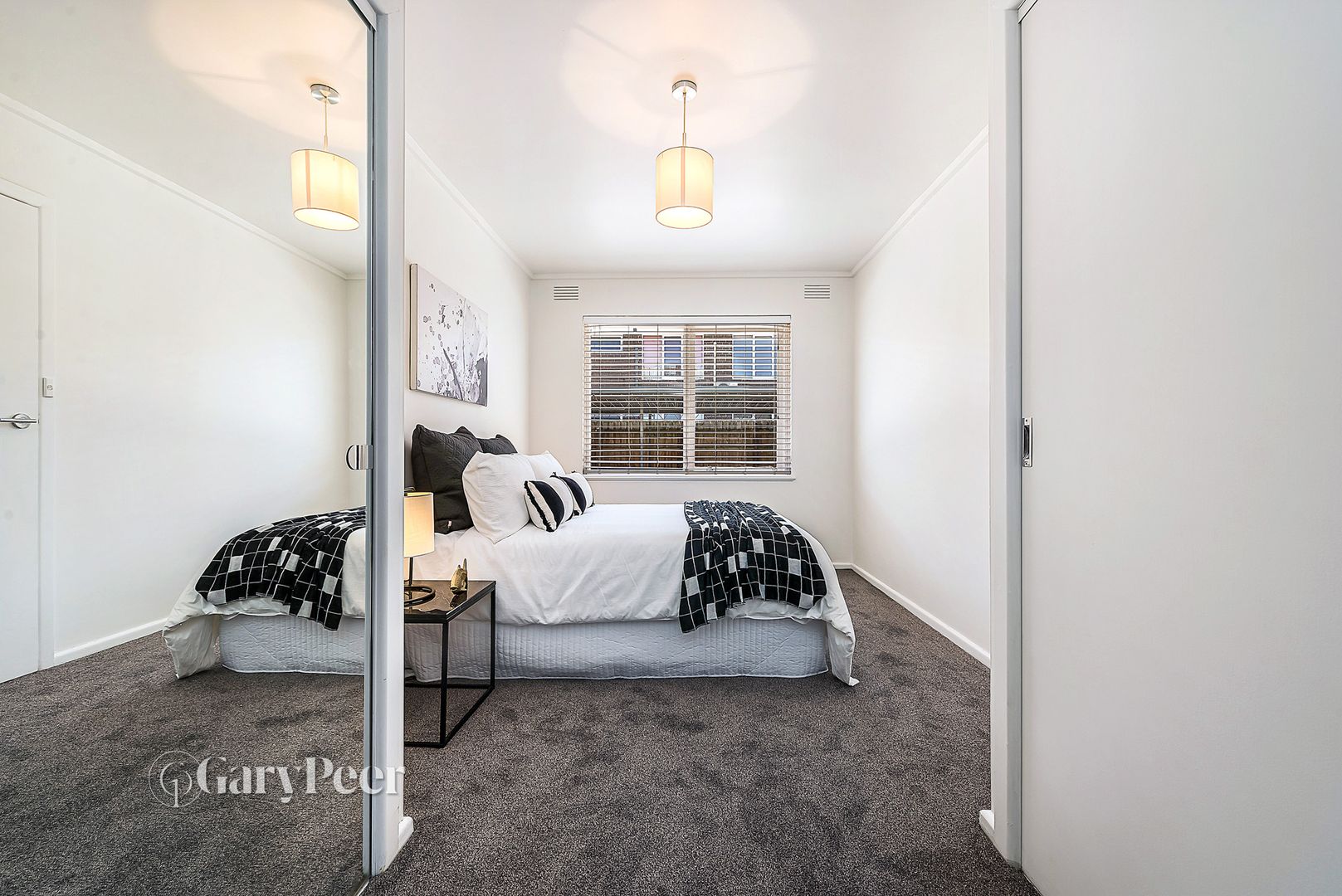 8/214 Kambrook Road, Caulfield VIC 3162, Image 2