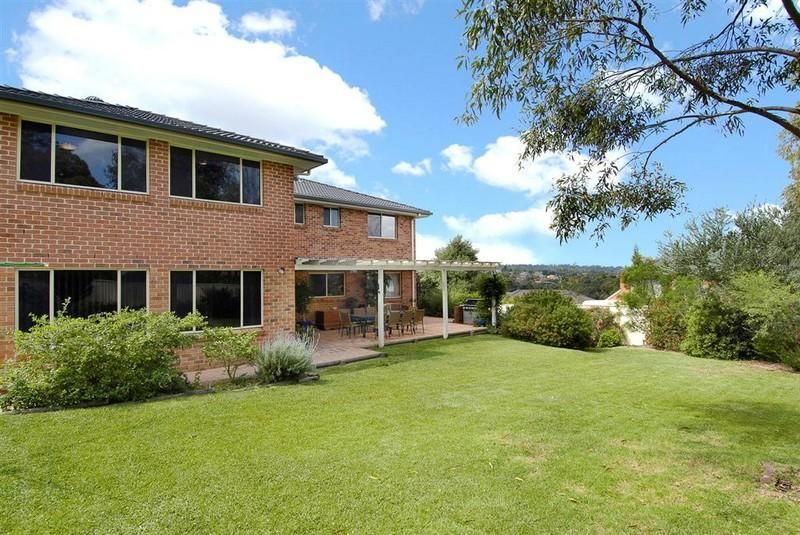 76 Castlewood Drive, Castle Hill Property History & Address Research