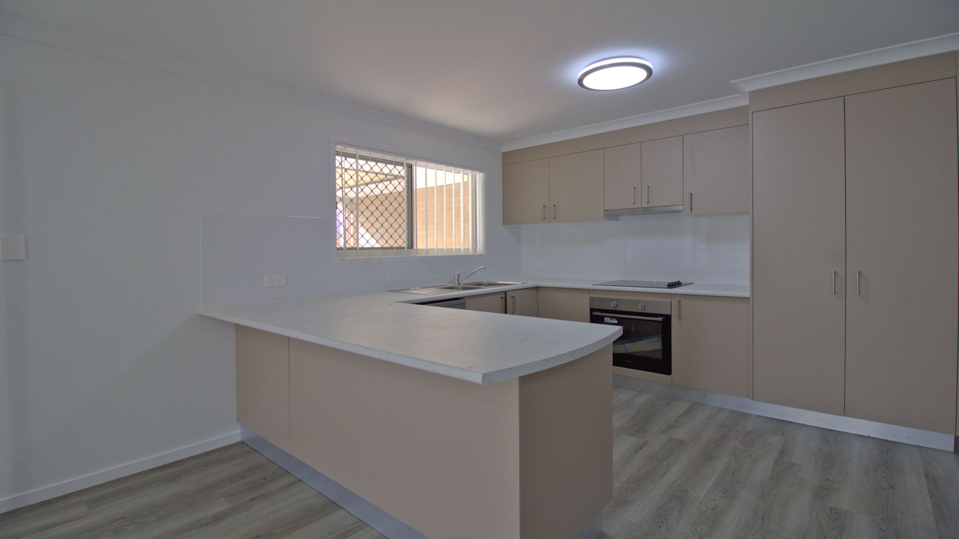 84 Eastminster Street, Eli Waters QLD 4655, Image 2