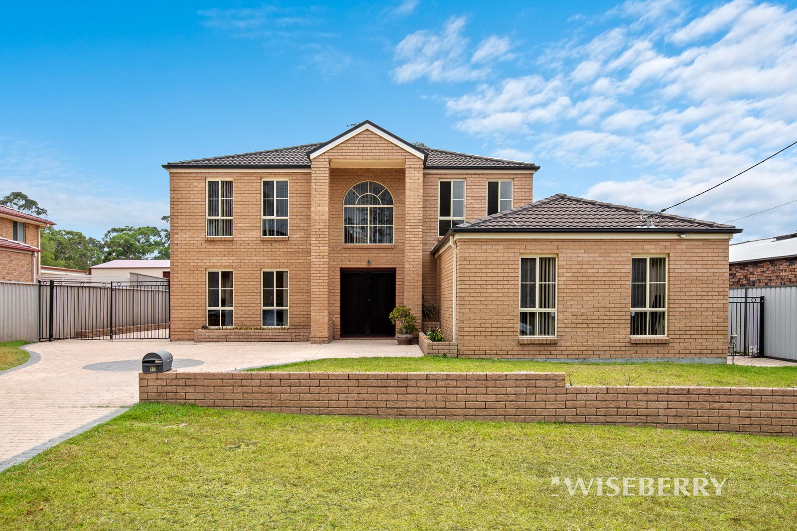 13 Aldenham Road, Warnervale Property History & Address Research Domain