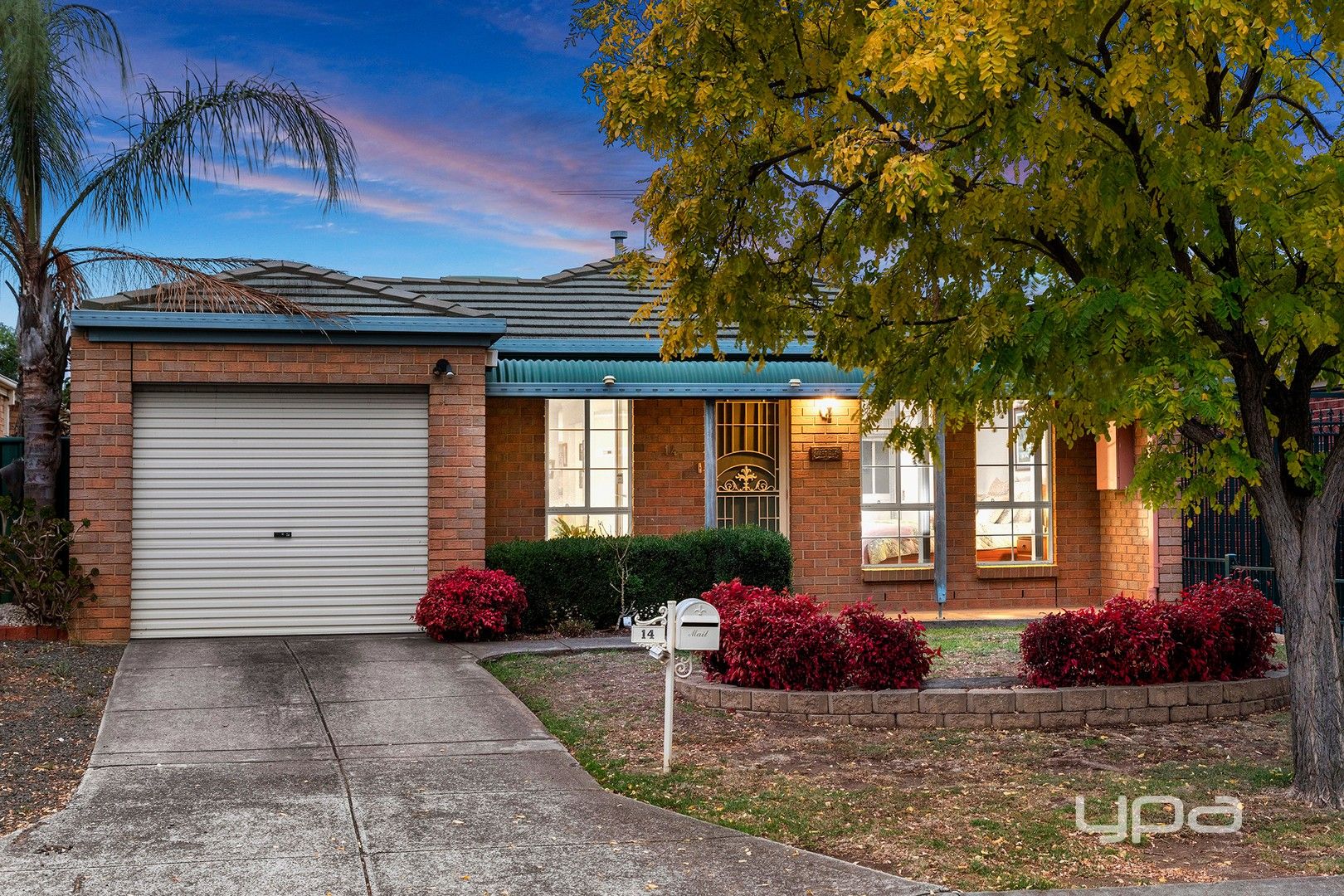 14 Strickland Crescent, Burnside VIC 3023, Image 0