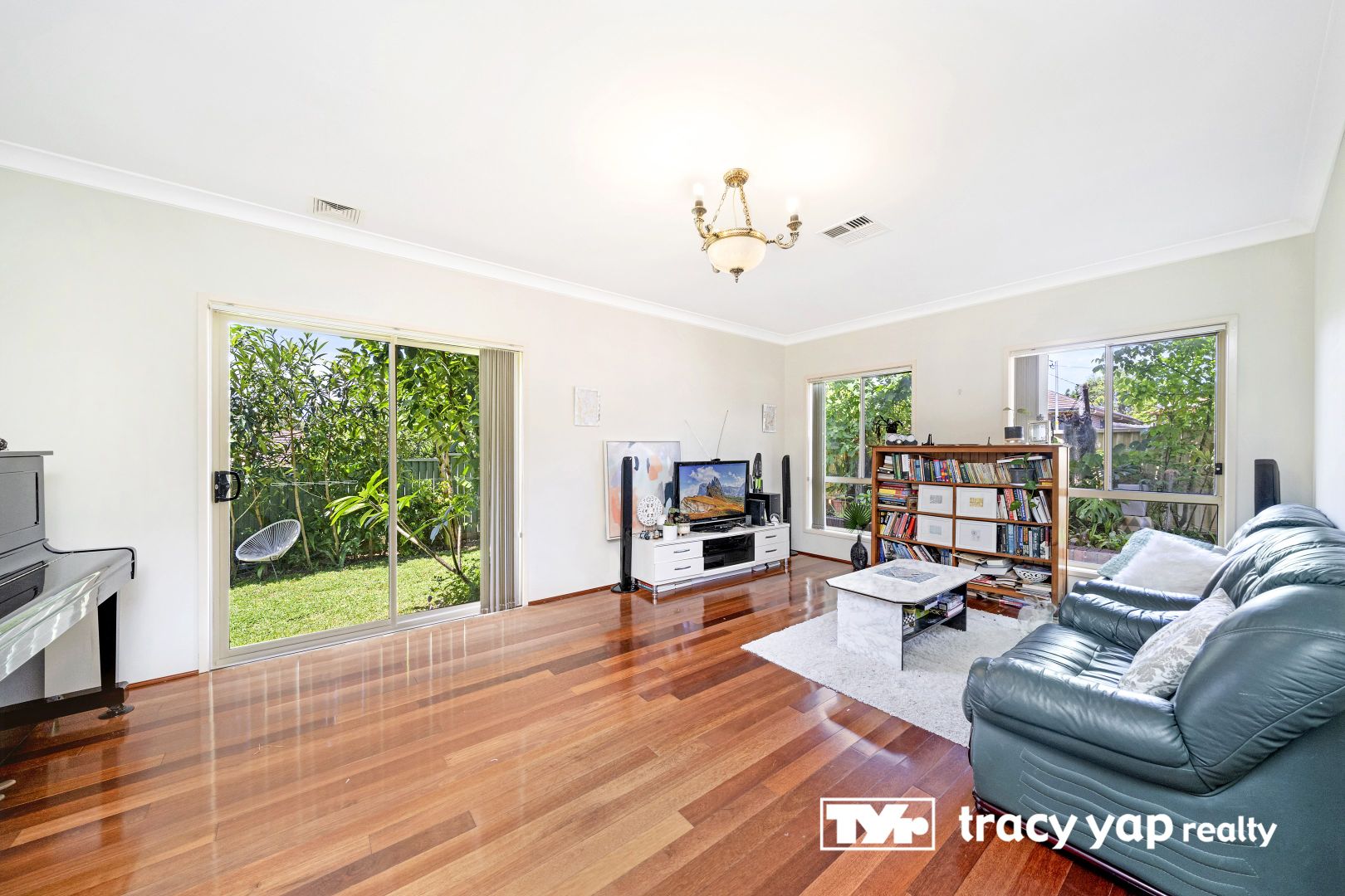 14B Raimonde Road, Eastwood NSW 2122, Image 2