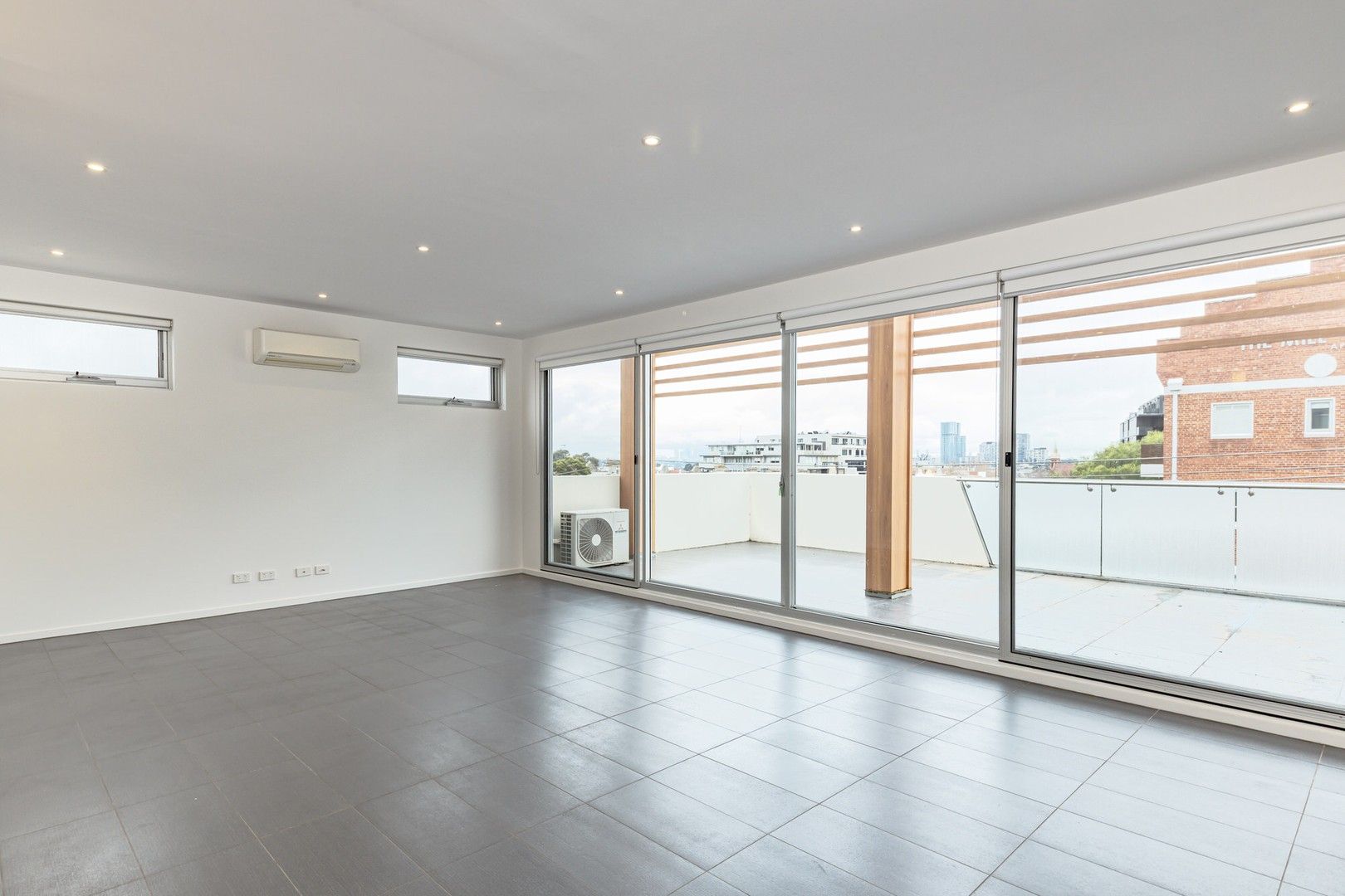 2 bedrooms Apartment / Unit / Flat in 27/82 Raleigh Street ESSENDON VIC, 3040