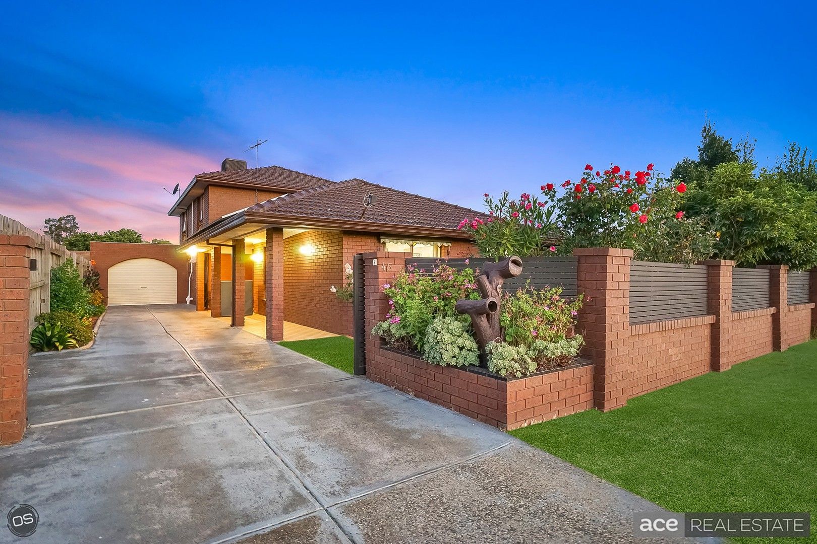 5 bedrooms House in 45 Gordan Avenue South ALTONA MEADOWS VIC, 3028