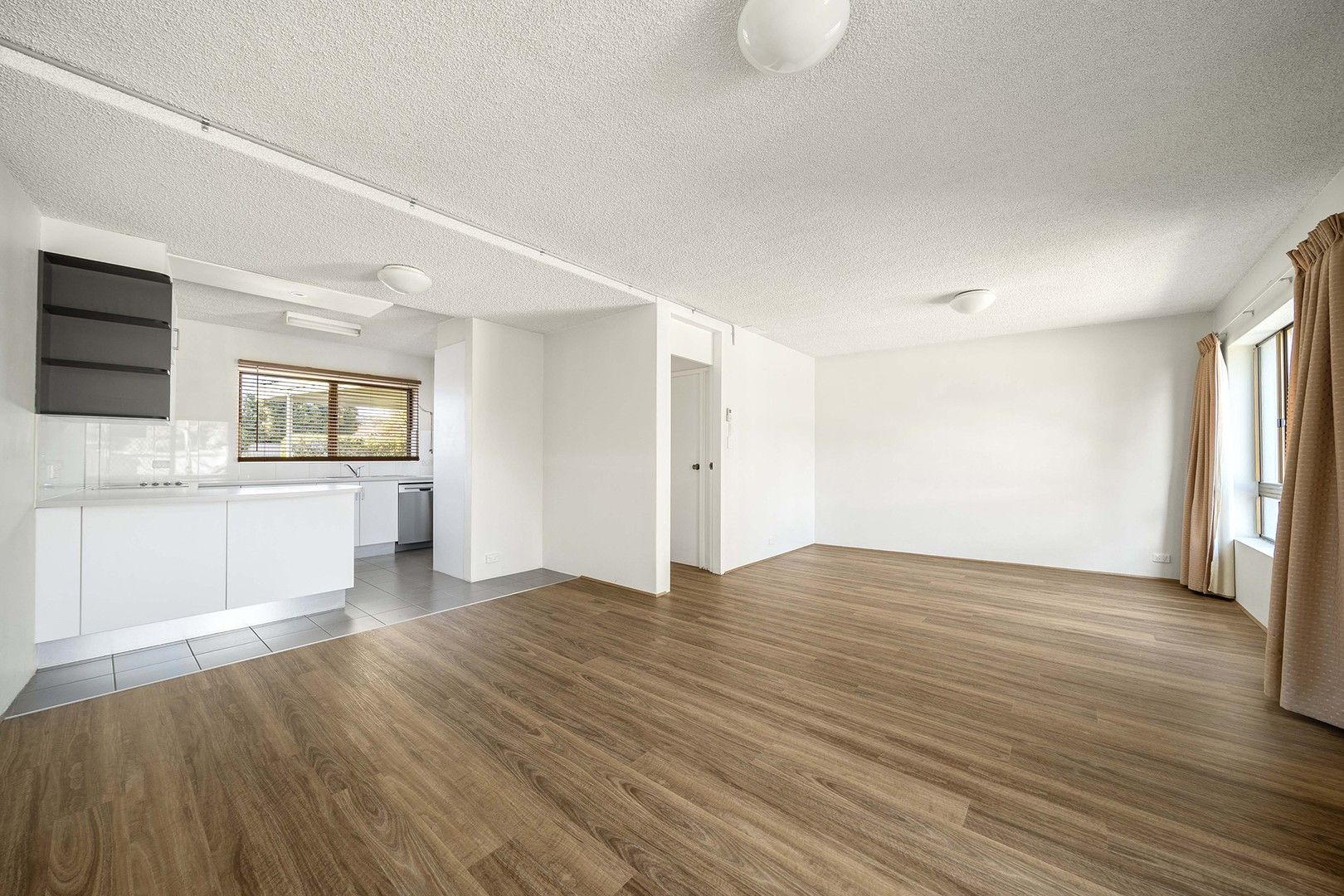 3 bedrooms Townhouse in 11/1 Lambrigg Street FARRER ACT, 2607