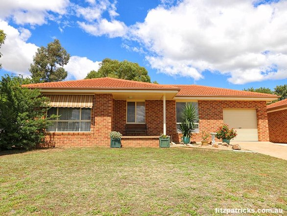 2/8 Cypress Street, Forest Hill NSW 2651