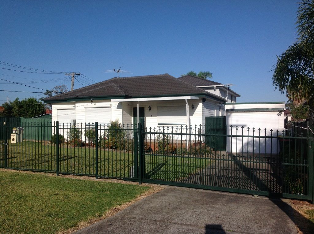 3 bedrooms House in 5 Thorn Street LIVERPOOL NSW, 2170