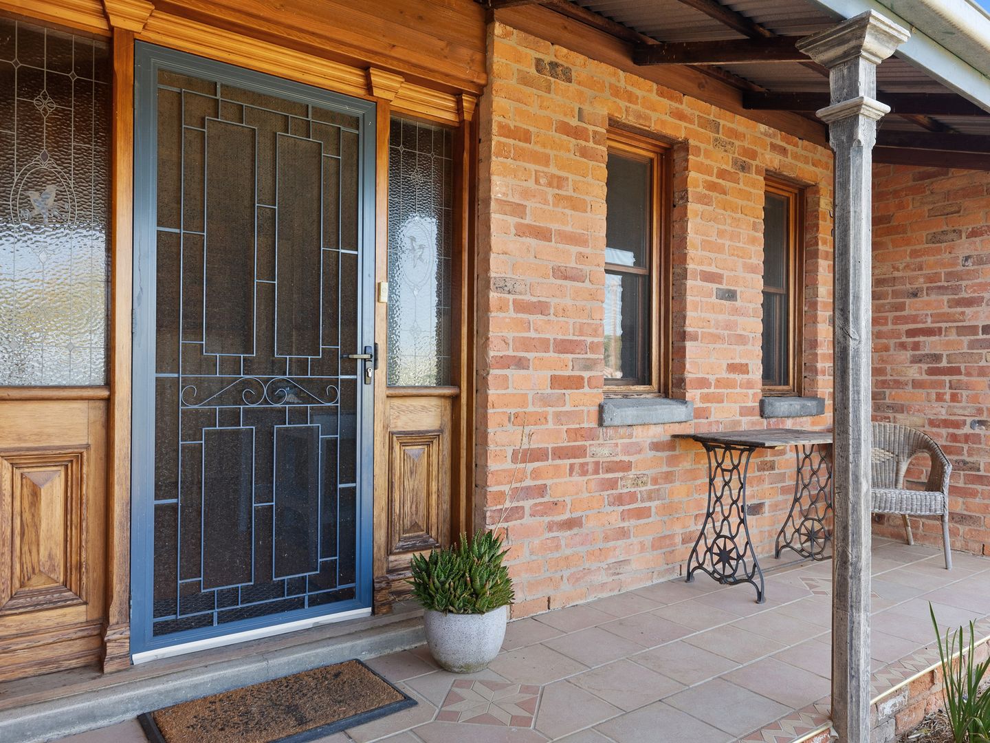 10 Grattan Street, Seymour VIC 3660, Image 2