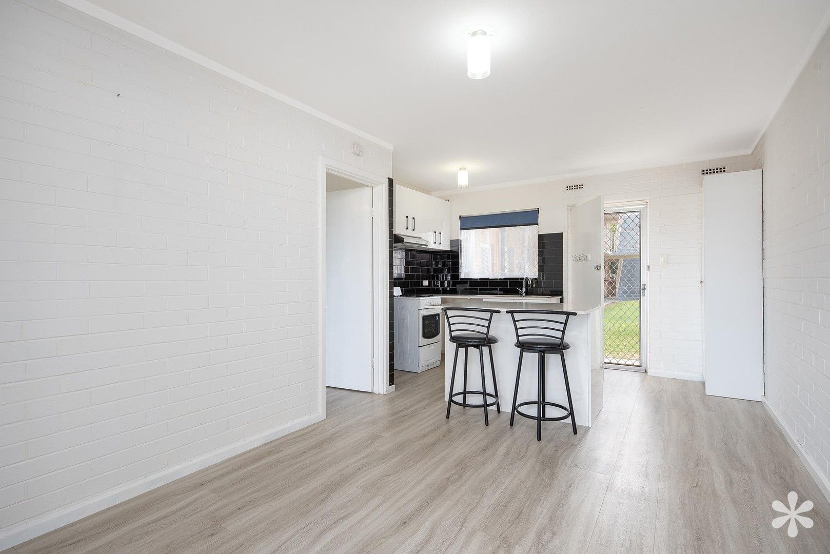 1 bedrooms Apartment / Unit / Flat in 6/230 Canning Highway EAST FREMANTLE WA, 6158